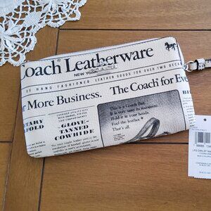 Large Corner Zip Wristlet with Newspaper Print CDE80 New